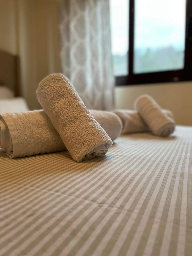 Nice Apartment With Amazing Views Kriopigi Room photo